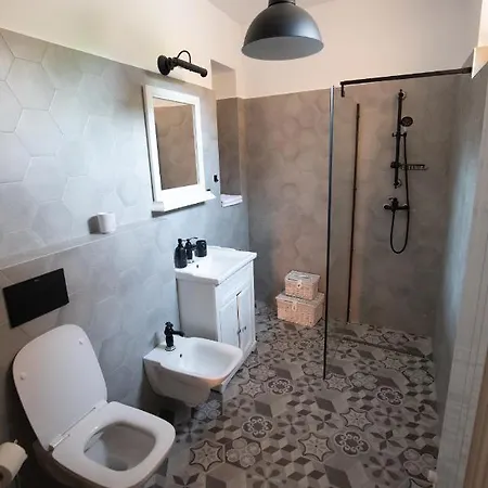 Manzur Apartment